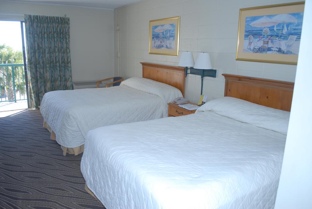 Admiral Motor Inn Миртл-Бич Экстерьер фото